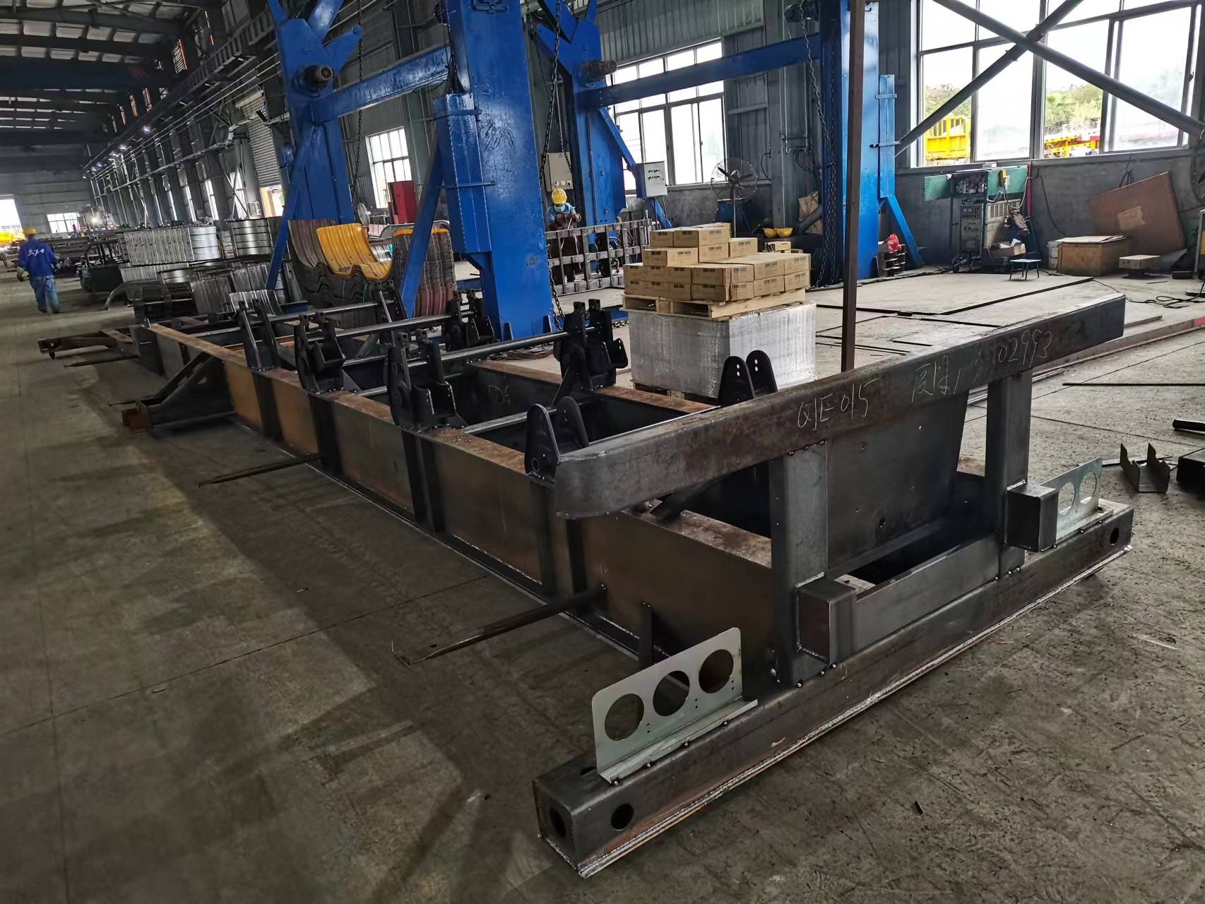 40ft container chassis ay under fabrication