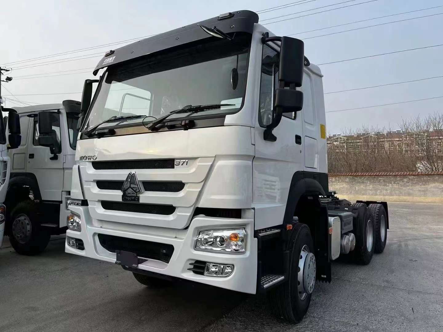 SINOTRUK HOWO 10 WHEELERS TRUCK TRACTOR AY HANDA NA PARA SA PAGDALA