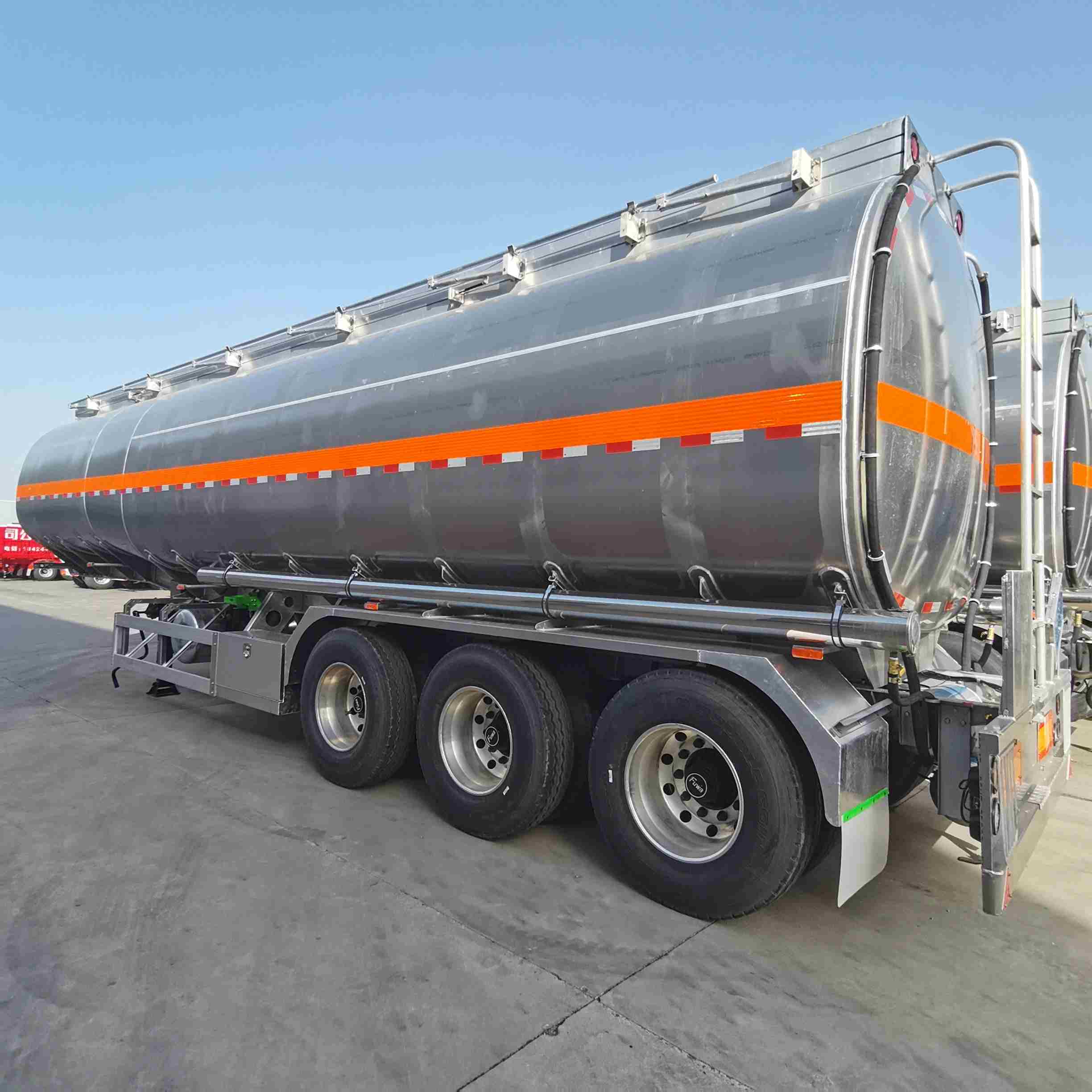 Mainit na benta 40cbm 3 axles aluminum tanker semi trailer